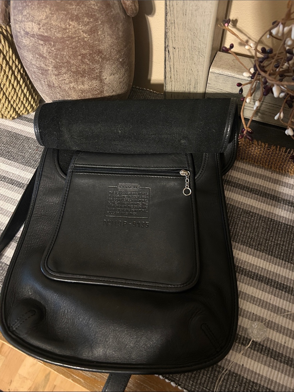 Vintage Coach 9135 | Black Glovetanned Leather | USA Legacy Style - Picture 3 of 7